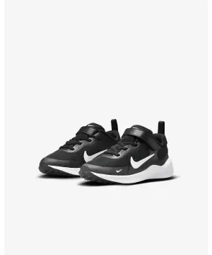 Nike Revolution 7