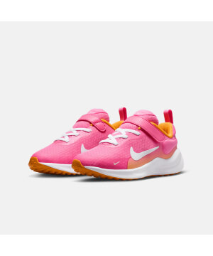 Nike Revolution 7