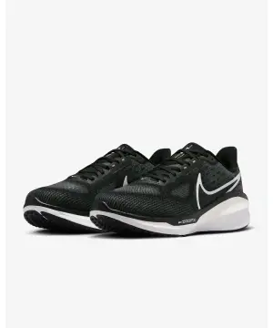 Nike Vomero 17 hlaupaskór