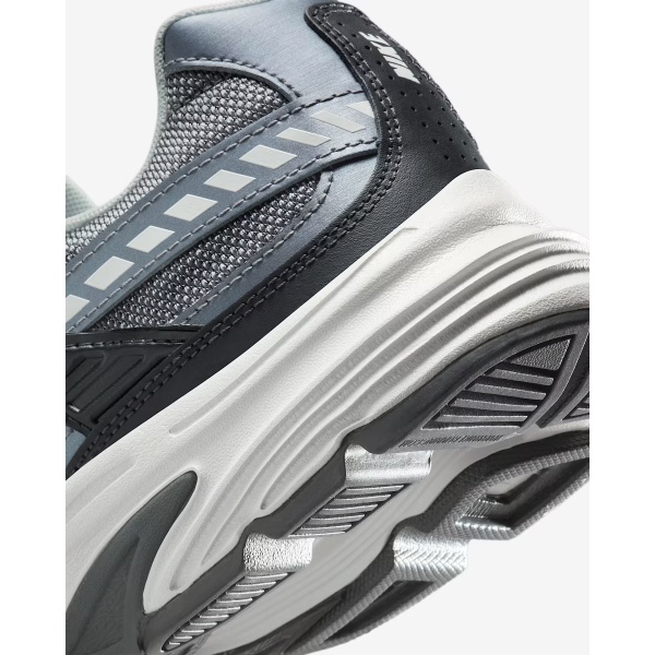 Nike Initiator götuskór - Image 7